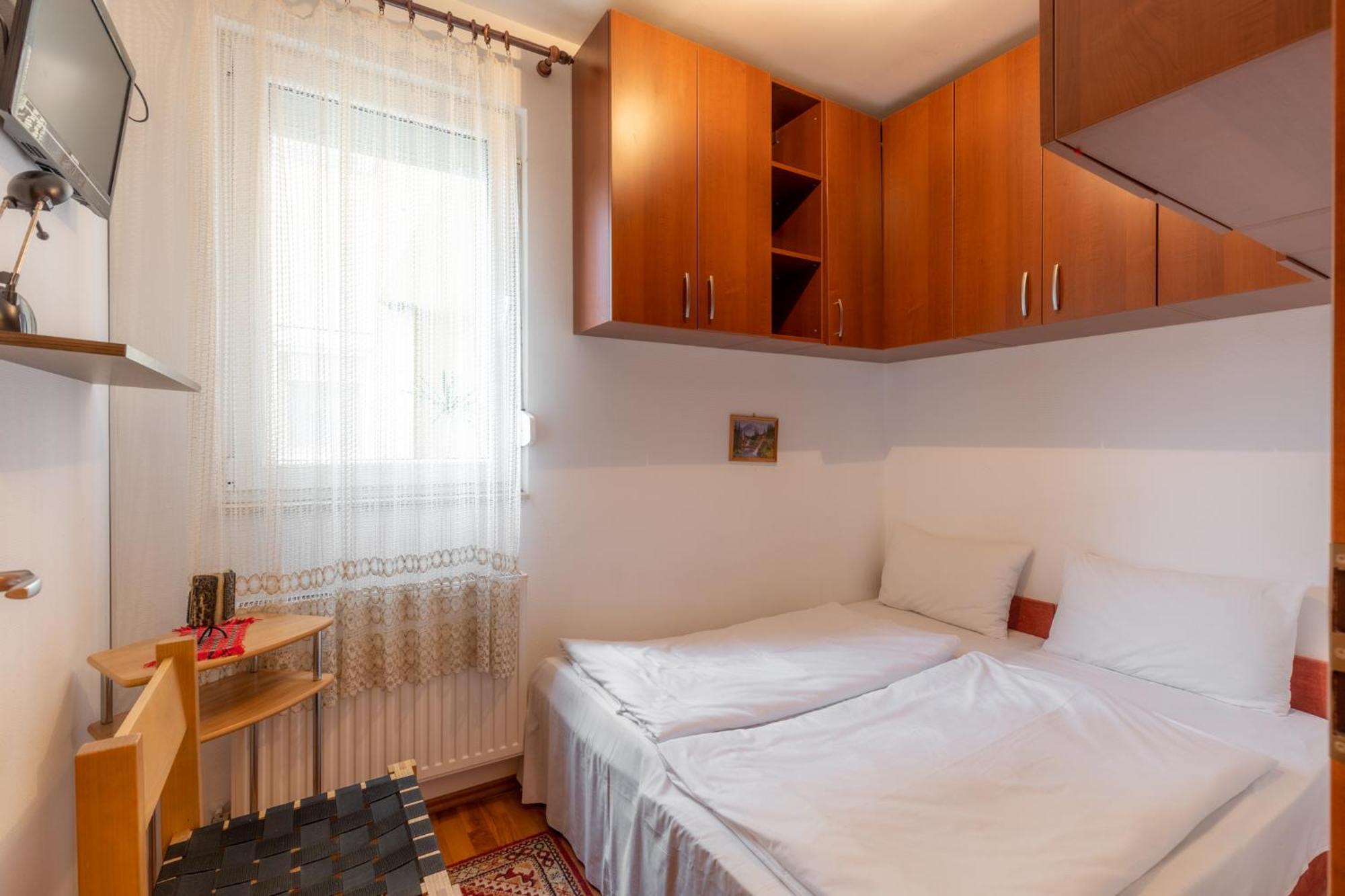 Galerius Apartmanok By Bltn Siofok Exterior photo